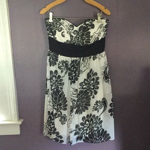 White House Black Market strapless dress